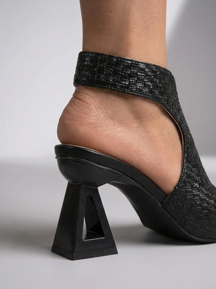 STELLA | Sandalias trenzadas elegantes