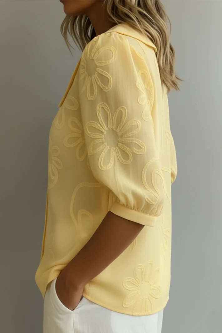 Fiorella – Blusa con cuello floral