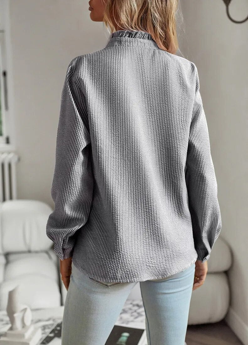Giulia – Camisa de rayas con detalles de volantes